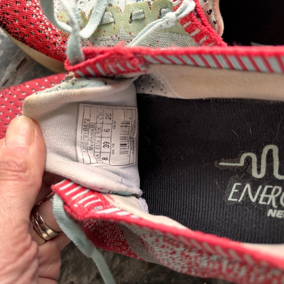 Brooks Levitate 2 Sneakers Size 8 - Picture 16 of 16